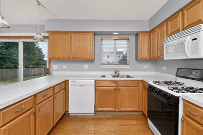 2551 Smithfield Lane, Aurora, IL 60504 - Photo 7