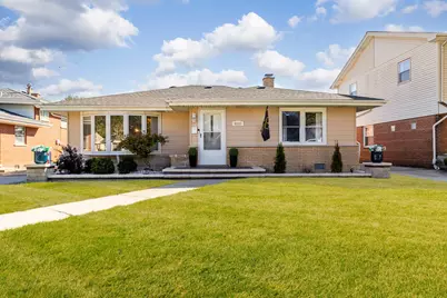 9205 Menard Avenue, Oak Lawn, IL 60453 - Photo 1