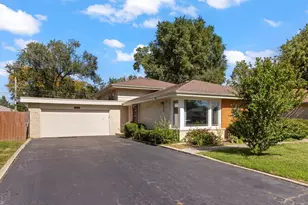 6908 W Edgewood Rd, Palos Heights, IL 60463 - Photo 1