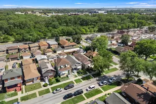 9549 S Calumet Ave, Chicago, IL 60628 - Photo 25