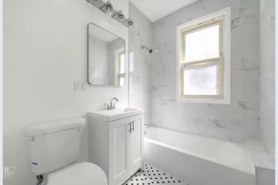9549 S Calumet Avenue, Chicago, IL 60628 - Photo 11