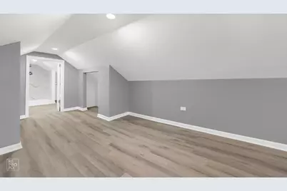 9549 S Calumet Avenue, Chicago, IL 60628 - Photo 15
