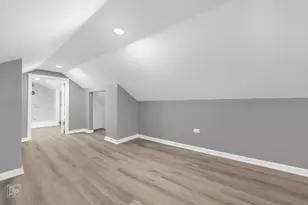 9549 S Calumet Ave, Chicago, IL 60628 - Photo 15