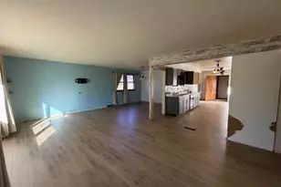 1617 W Douglas St, Joliet, IL 60435 - Photo 7