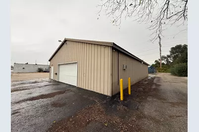 830 S McMullen Drive, Kankakee, IL 60901 - Photo 3