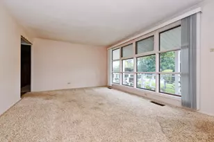 18770 Baker Ave, Country Club Hills, IL 60478 - Photo 3