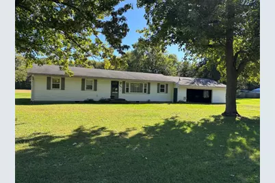 565 N 2nd Street, Sheldon, IL 60966 - Photo 1