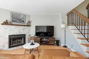 241 E Forest Knoll Dr, Palatine, IL 60074 - Photo 5
