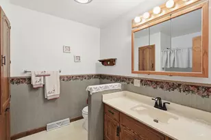 1915 E 1850N Rd, Watseka, IL 60970 - Photo 21