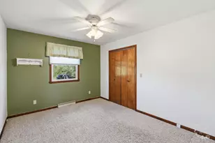 1915 E 1850N Rd, Watseka, IL 60970 - Photo 19