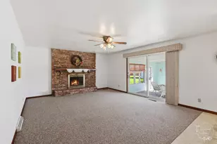 1915 E 1850N Rd, Watseka, IL 60970 - Photo 13