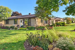 5447 131st St, Crestwood, IL 60418 - Photo 1