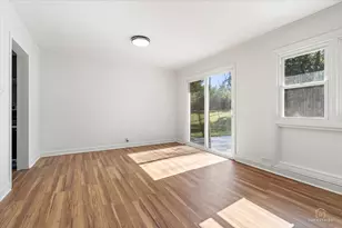 365 Waverly St, Park Forest, IL 60466 - Photo 9