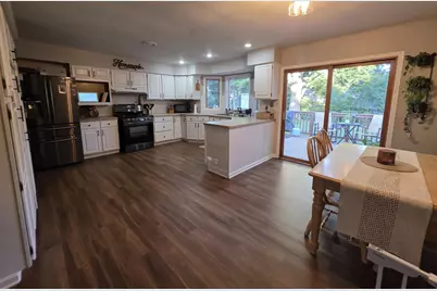 732 Fort Street, Ottawa, IL 61350 - Photo 3