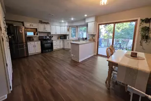 732 Fort St, Ottawa, IL 61350 - Photo 3