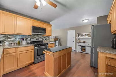 1705 Poplar Avenue, Hanover Park, IL 60133 - Photo 7