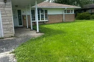 353 Westgate Dr, Park Forest, IL 60466 - Photo 1
