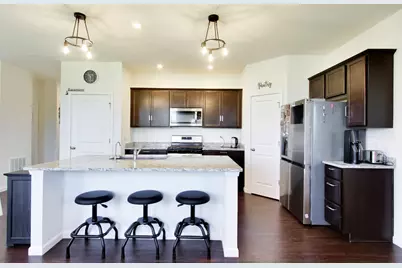 1398 Kessler Drive, Mundelein, IL 60060 - Photo 5