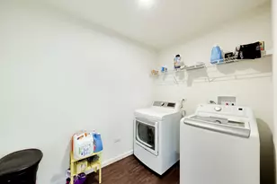 1398 Kessler Dr, Mundelein, IL 60060 - Photo 17
