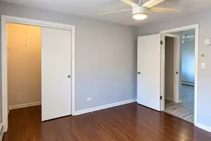 17034 Henry St, Lansing, IL 60438 - Photo 9