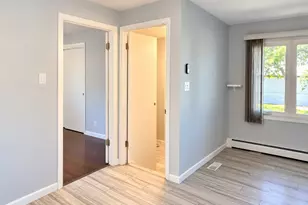17034 Henry St, Lansing, IL 60438 - Photo 7