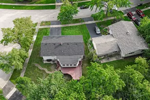 404 Assembly Dr, Bolingbrook, IL 60440 - Photo 9