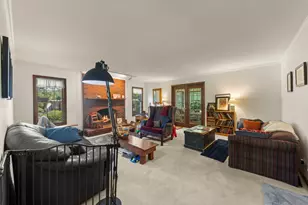730 Cambridge Pl, Sycamore, IL 60178 - Photo 5
