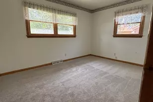 18092 W Il Rt 120, Grayslake, IL 60030 - Photo 15