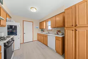627 Cranbrook, Mount Morris, IL 61054 - Photo 13
