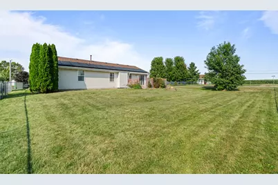 627 Cranbrook, Mount Morris, IL 61054 - Photo 5