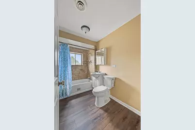 13148 S Escanaba Avenue, Chicago, IL 60633 - Photo 23