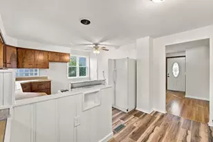 1252 S 8th Ave, Kankakee, IL 60901 - Photo 9