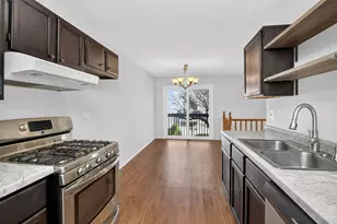 1101 Bunker Hill Ct, Wheaton, IL 60189 - Photo 5