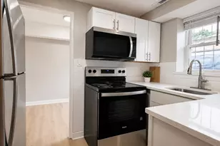 6019 N Fairfield Ave, Chicago, IL 60659 - Photo 5