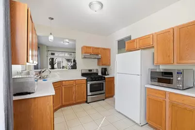 1404 Remington Court, Grayslake, IL 60030 - Photo 5