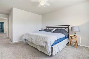 1404 Remington Ct, Grayslake, IL 60030 - Photo 11