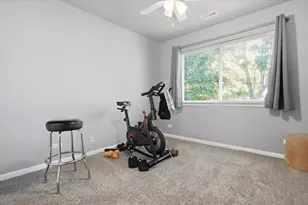 1404 Remington Ct, Grayslake, IL 60030 - Photo 13