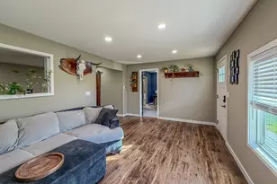 205 S Washington St, Mansfield, IL 61854 - Photo 9