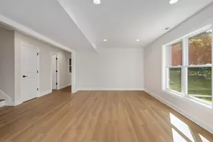 605 Polo Dr, Wheaton, IL 60187 - Photo 9