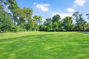 605 Polo Dr, Wheaton, IL 60187 - Photo 35