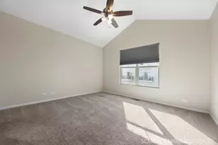 442 Plaza Pl, Aurora, IL 60504 - Photo 13