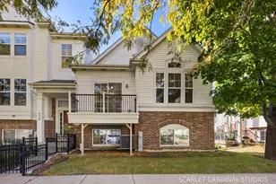 442 Plaza Pl, Aurora, IL 60504 - Photo 3
