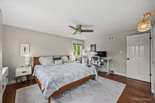 2012 N Kennicott Dr, Arlington Heights, IL 60004 - Photo 17