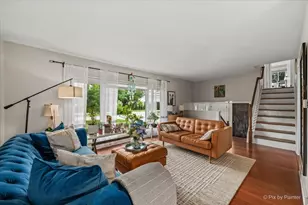 2012 N Kennicott Dr, Arlington Heights, IL 60004 - Photo 11