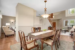 2596 Camberley Cir, Westchester, IL 60154 - Photo 11