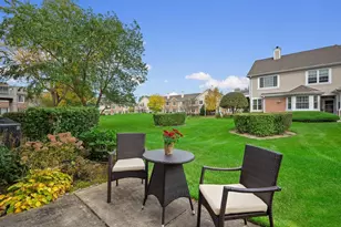 2596 Camberley Cir, Westchester, IL 60154 - Photo 29