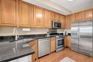 2596 Camberley Cir, Westchester, IL 60154 - Photo 19