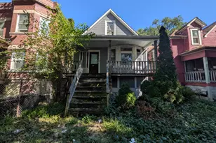 7829 S Marquette Ave, Chicago, IL 60649 - Photo 1
