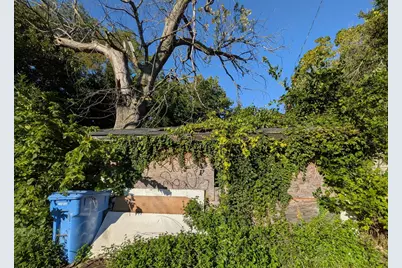7829 S Marquette Avenue, Chicago, IL 60649 - Photo 15