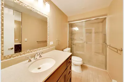 201 E Chestnut Street #8B, Chicago, IL 60611 - Photo 13